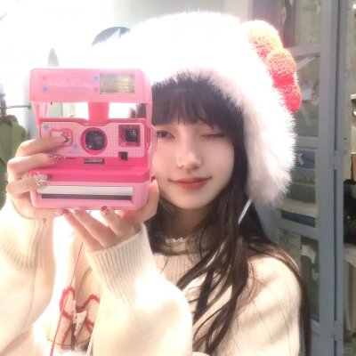 屋顶上的少女